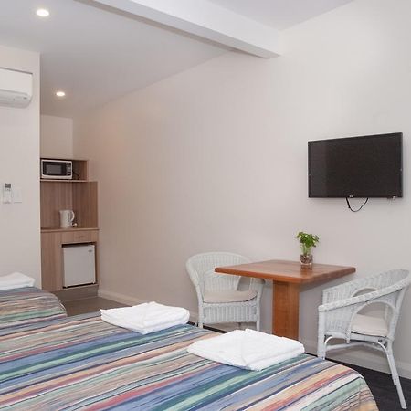 Campbell Town Hotel Motel Buitenkant foto